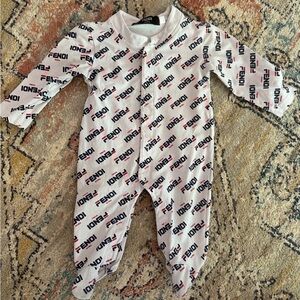 Fendi White and Black Logo Kids Footie